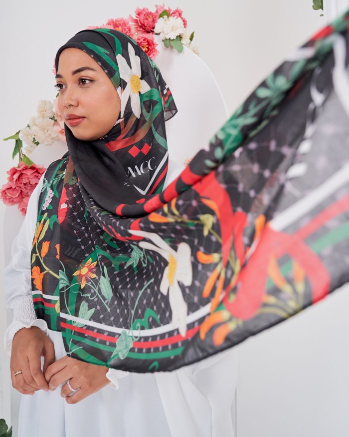 Tudung Bawal MCC Lifestyle x MyCare - Khat Palestine Black - Image 3