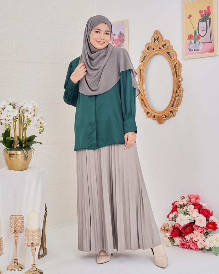 Blouse Satin Ramona - Emerald Green