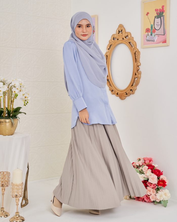 Blouse Satin Ramona - Sky Blue