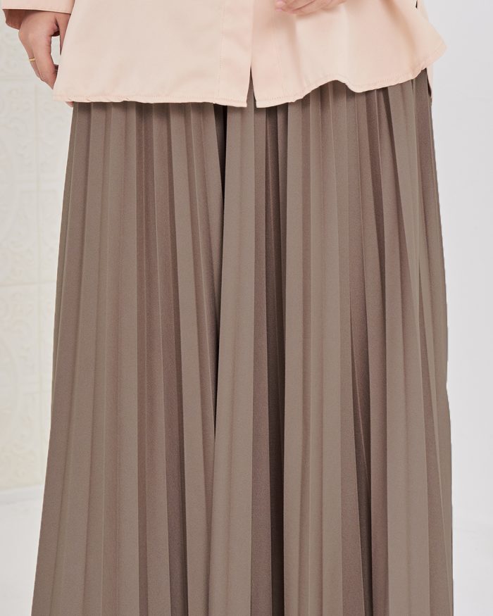 Skirt Pleated Ranee - Peanut Brown - Image 3