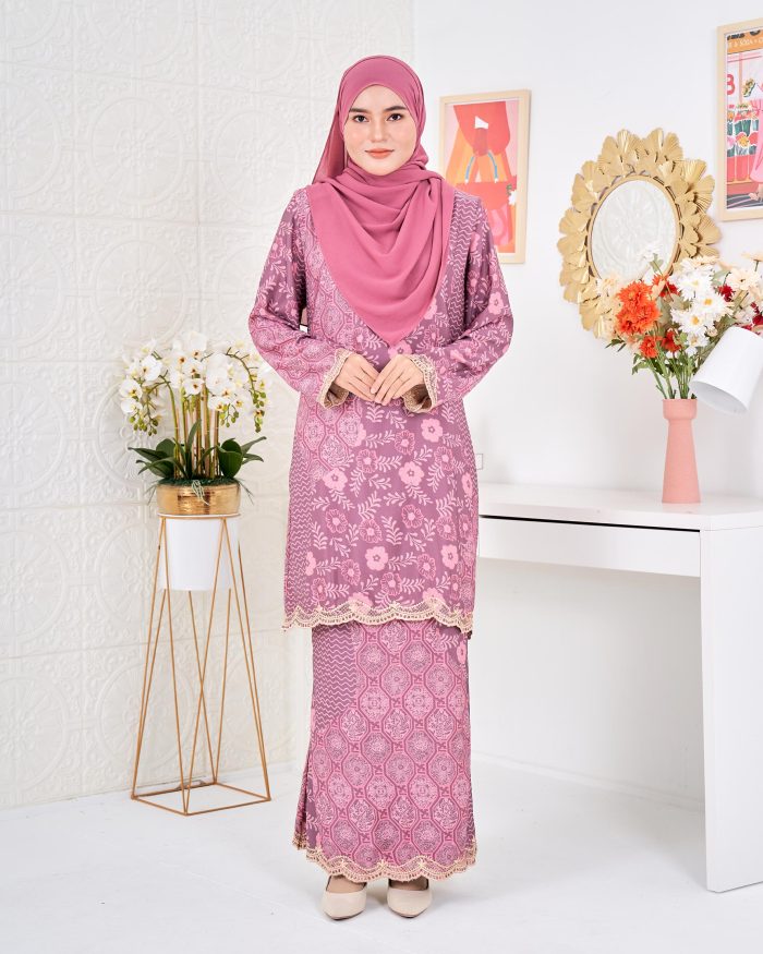 Baju Kurung Moden Batik Puteri Ledang Laluna X MCC - Mauve Purple