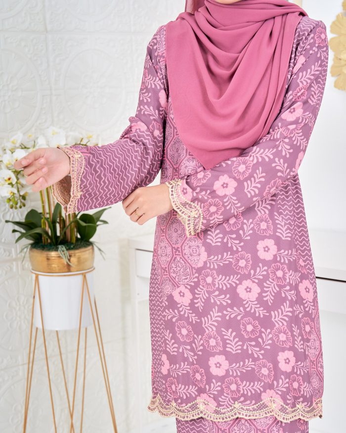 Baju Kurung Moden Batik Puteri Ledang Laluna X MCC - Mauve Purple - Image 2