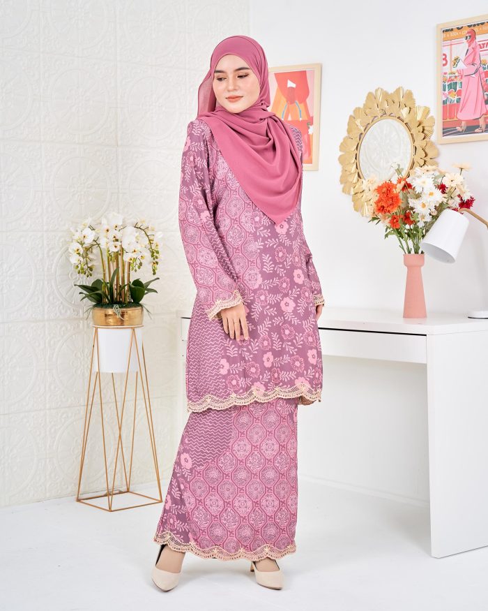 Baju Kurung Moden Batik Puteri Ledang Laluna X MCC - Mauve Purple - Image 3