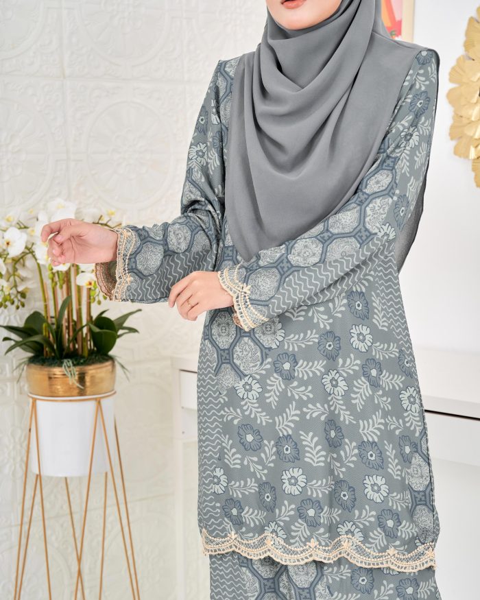 Baju Kurung Moden Batik Puteri Ledang Laluna X MCC - Pearl Grey - Image 2