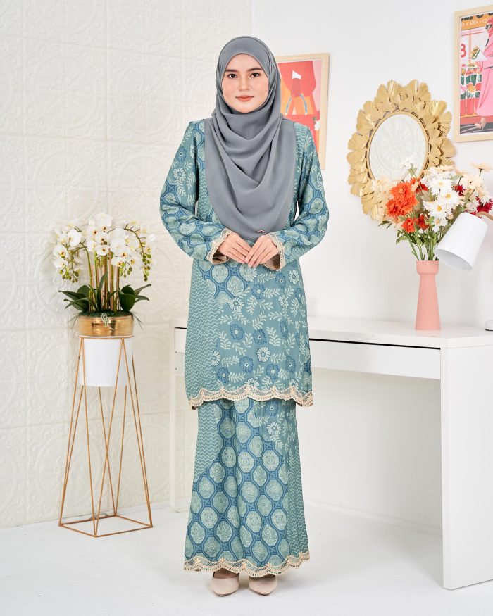 Baju Kurung Moden Batik Puteri Ledang Laluna X MCC - Teal Green