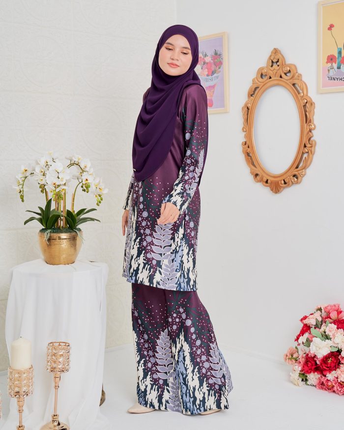 Baju Kurung Moden Batik Sultanah 4.0 - Purnama Deep Purple - Image 3