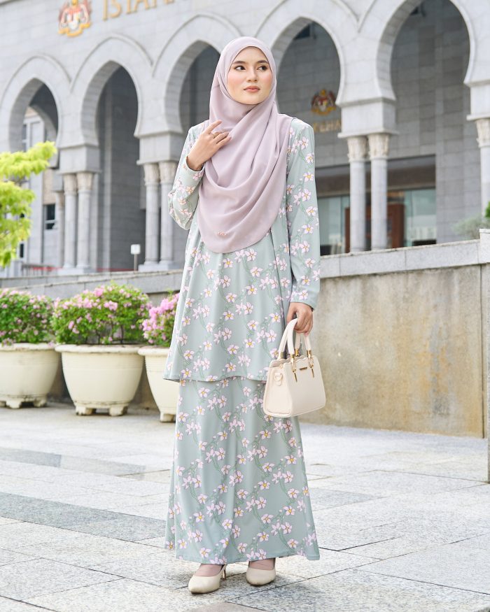 Baju Kurung Riau Larisa Printed - Gray Peonia