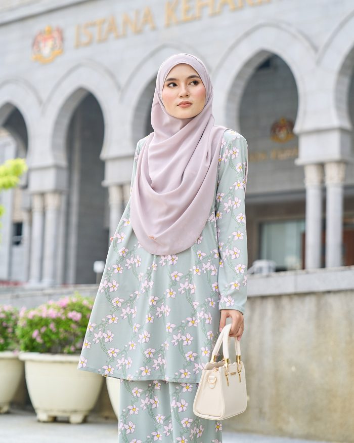 Baju Kurung Riau Larisa Printed - Gray Peonia - Image 3