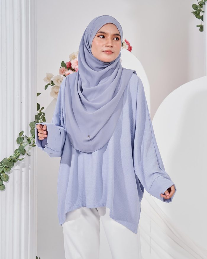 Ruby Baggy Top Ironless - Baby Blue - Image 2