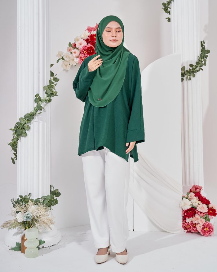 Ruby Baggy Top Ironless - Emerald Green - Image 5