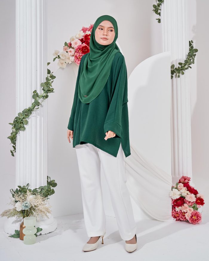 Ruby Baggy Top Ironless - Emerald Green - Image 3