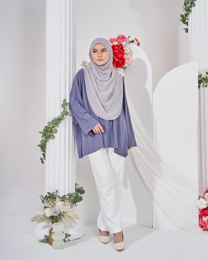 Ruby Baggy Top Ironless - Greyish Blue - Image 3