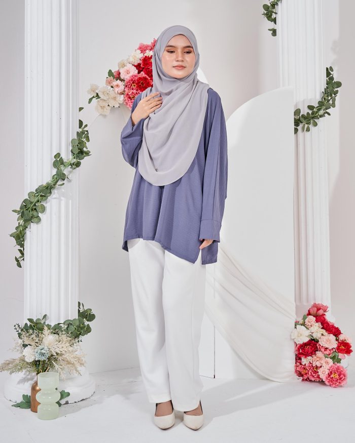 Ruby Baggy Top Ironless - Greyish Blue - Image 5
