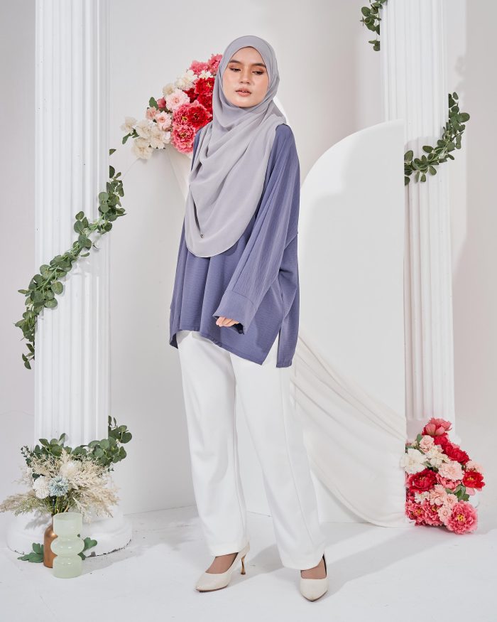 Ruby Baggy Top Ironless - Greyish Blue - Image 4