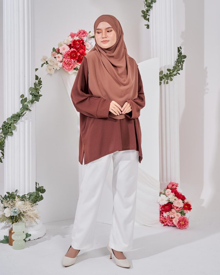 Ruby Baggy Top Ironless - Mocha Brown - Image 4