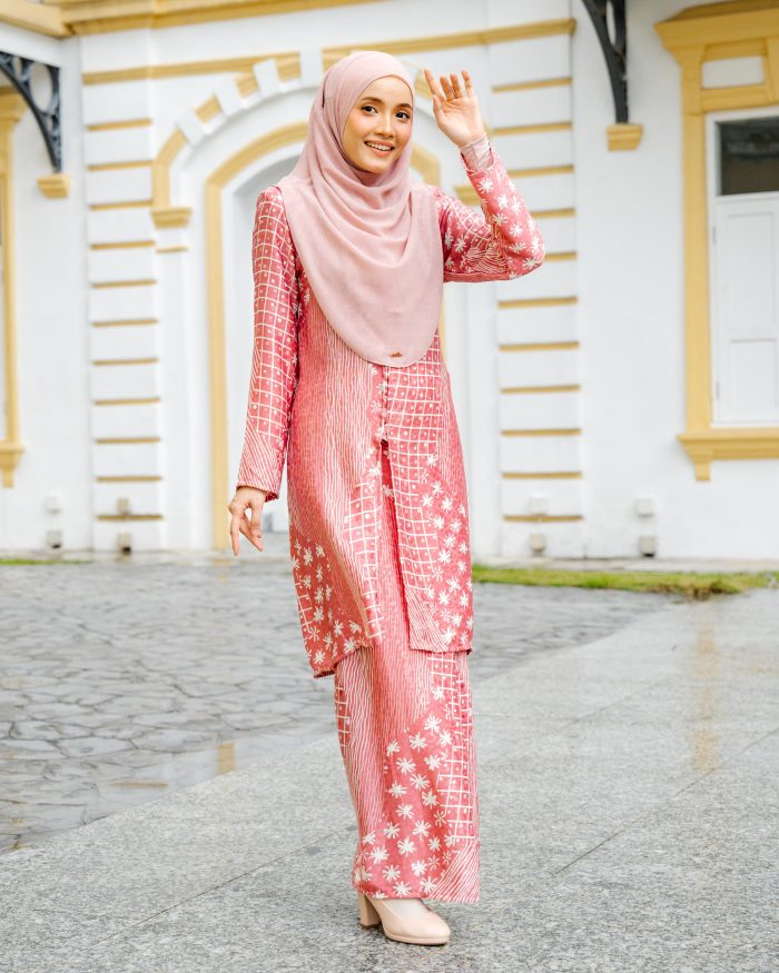 Baju Kebarung Batik Sultanah 7.0 - Aina Salmon Pink