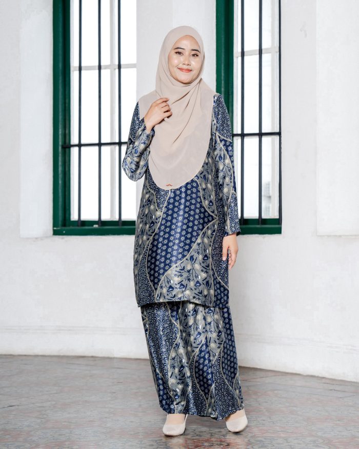 Baju Kurung Moden Batik Sultanah 7.0 - Alifa Space Blue