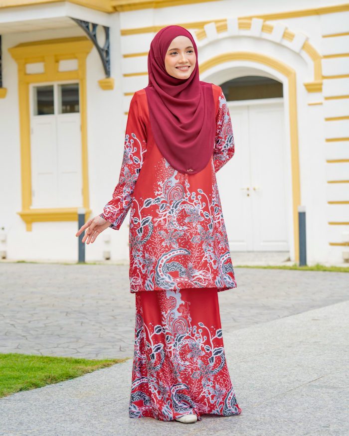 Baju Kurung Moden Batik Sultanah 4.0 - Andika Red Chili