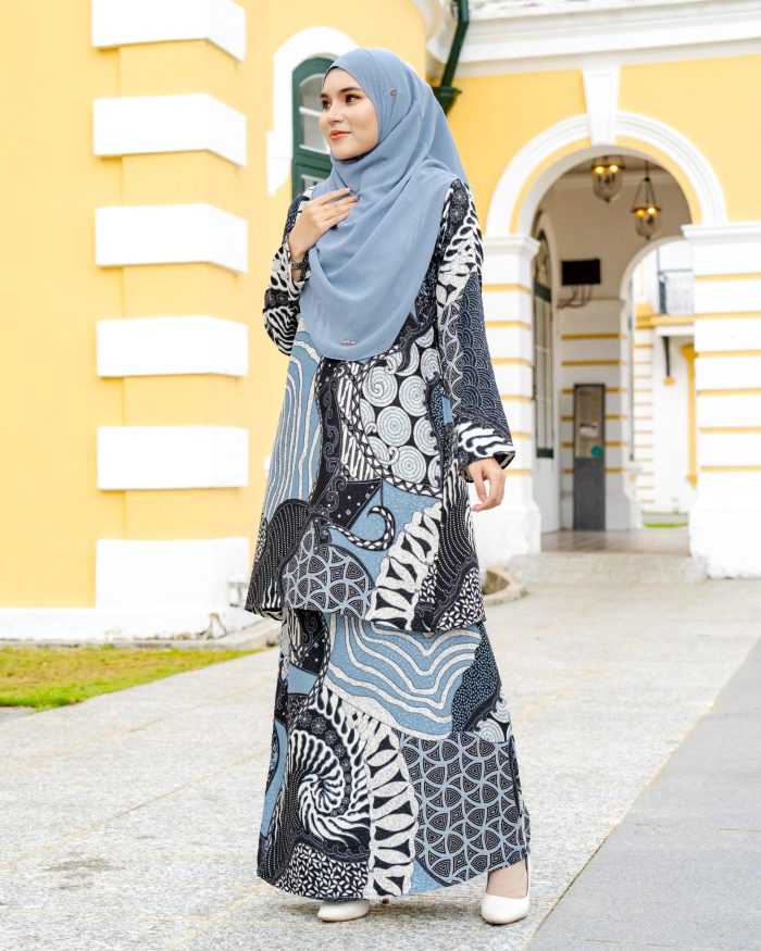 Baju Kurung Moden Batik Sultanah 6.0 - Awana Sky Blue