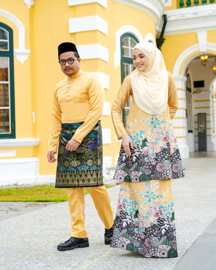 Baju Kurung Pahang Batik Sultanah 3.0 - Bayu Gold - Image 5
