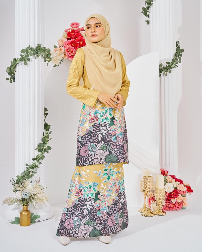 Baju Kurung Moden Batik Sultanah 3.0 - Bayu Gold - Image 3