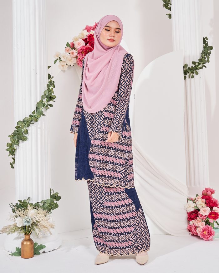 Baju Kurung Moden Batik Puteri Lana Laluna X MCC - Navy Rose - Image 4