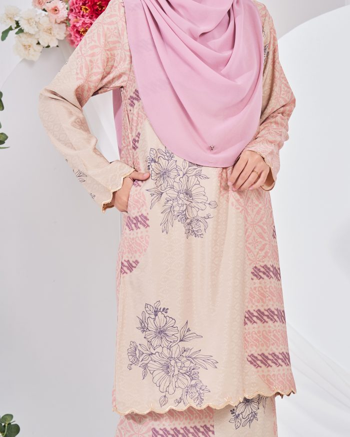 Baju Kurung Moden Batik Puteri Lana Laluna X MCC - Sand Dust - Image 2