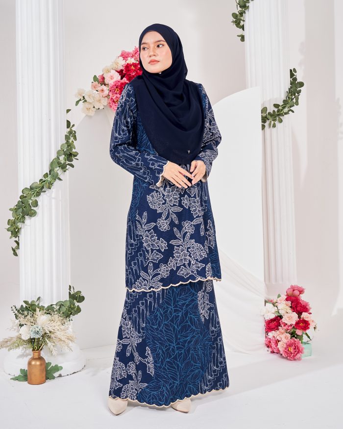 Baju Kurung Moden Batik Puteri Lea Laluna X MCC - Blue Admiral