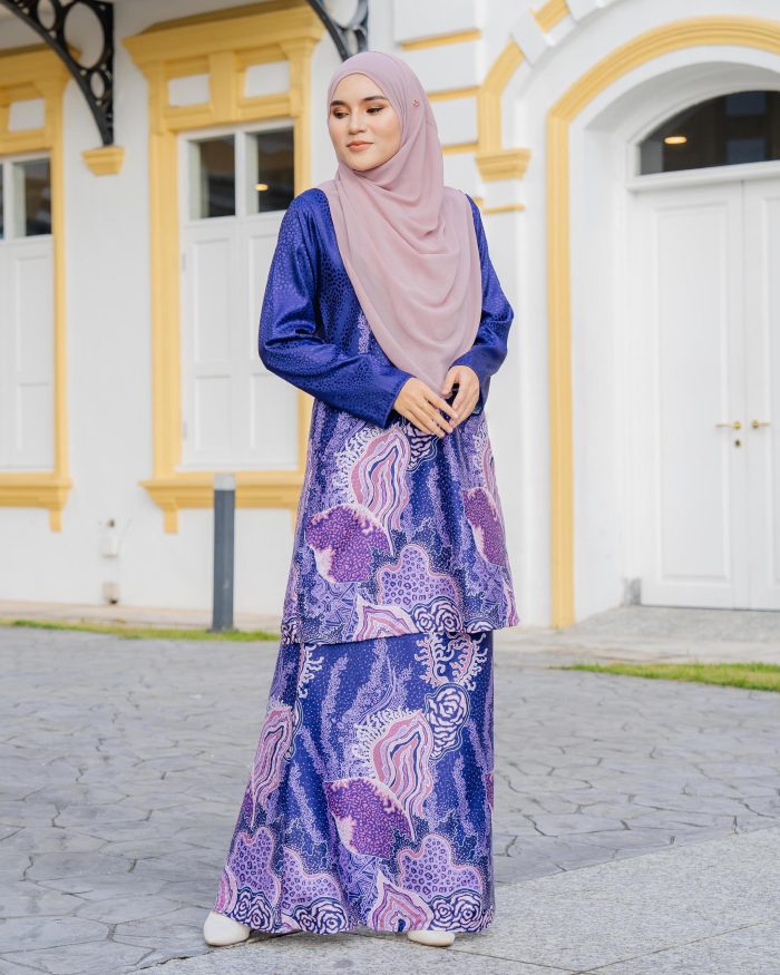 Baju Kurung Moden Batik Sultanah 6.0 - Lestari Violet Purple