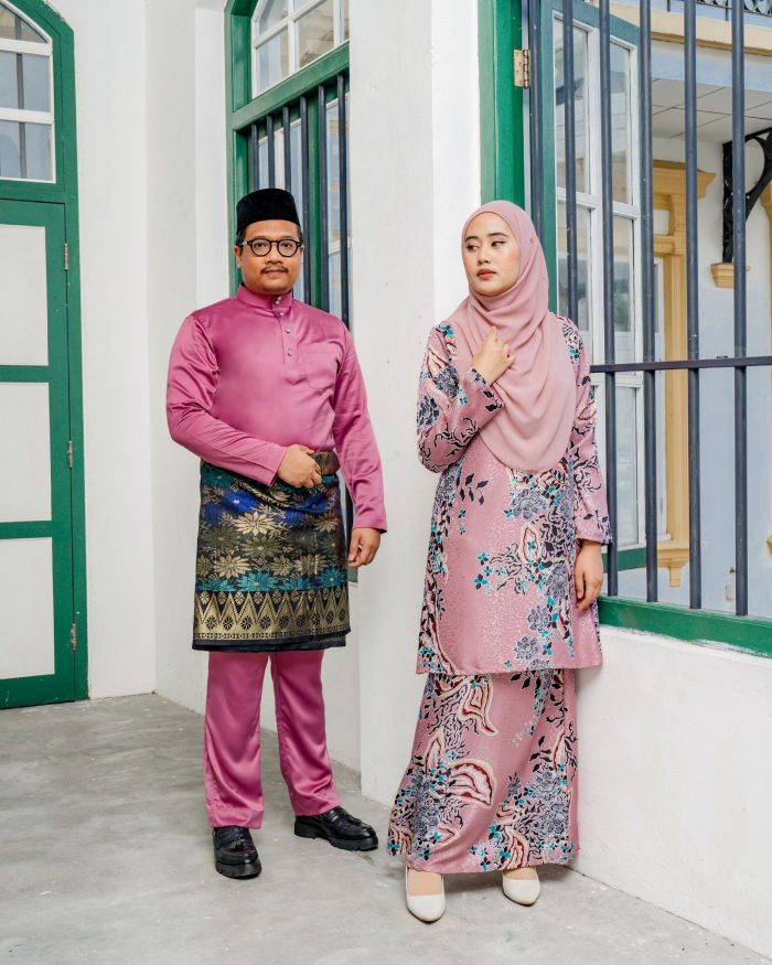 Baju Kurung Moden Batik Sultanah 6.0 - Mekar Rose Pink - Image 6