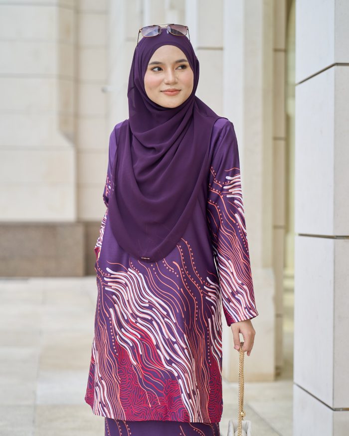 Baju Kurung Moden Batik Sultanah 10.0 - Perdana Violet Purple - Image 4