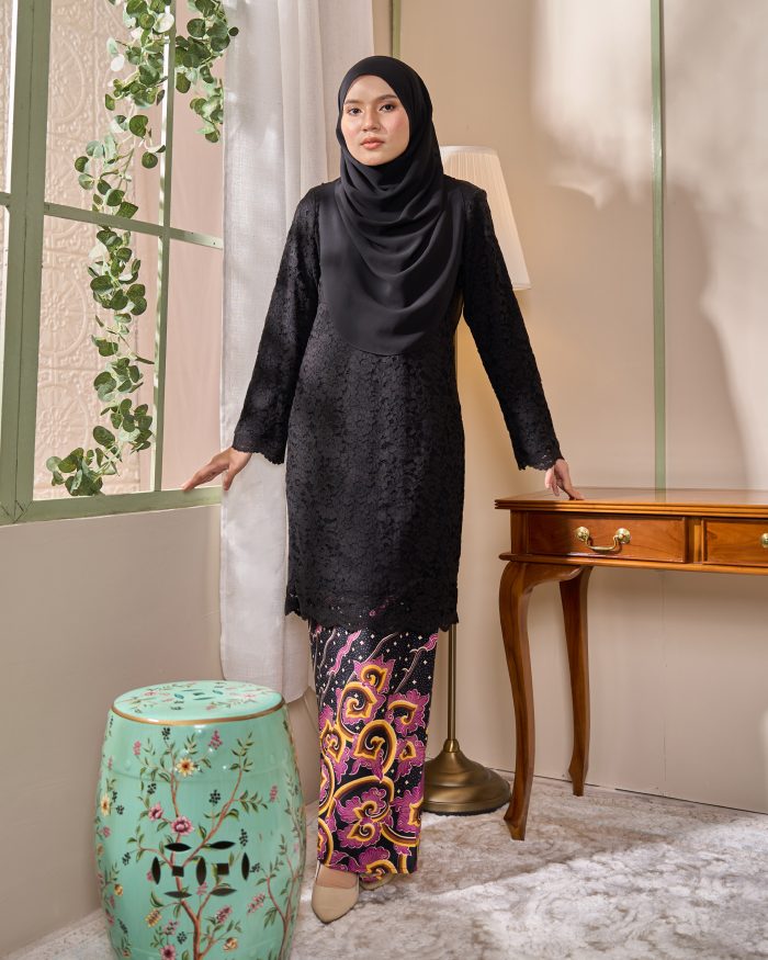 Baju Kurung Lace Batik Qaseh - Black Plum Yellow