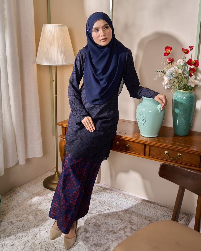 Baju Kurung Lace Batik Qaseh - Blue Rose - Image 2