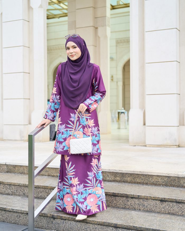 Baju Kurung Moden Batik Sultanah 10.0 - Ratna Orchid Purple - Image 3