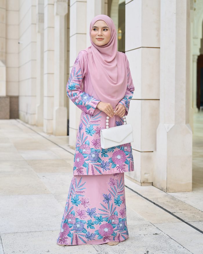 Baju Kurung Moden Batik Sultanah 10.0 - Ratna Pastel Pink