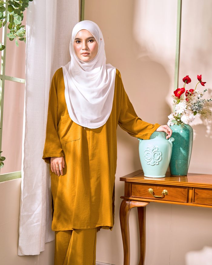 Suit Sophie – Dutch Ochre - Image 2