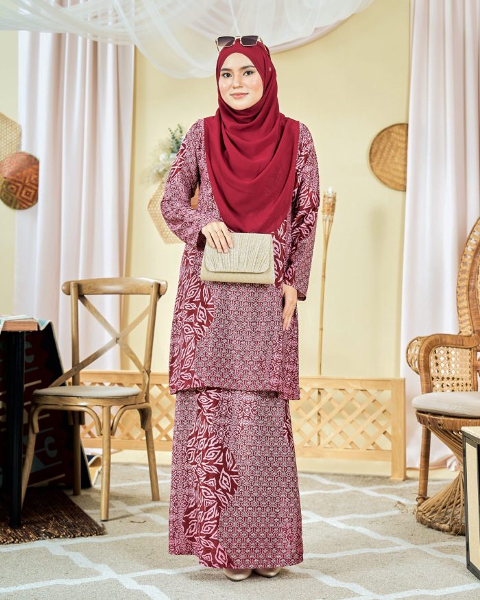 Baju Kurung Moden Batik Sultanah 7.0 - Ansari Carnelian Maroon