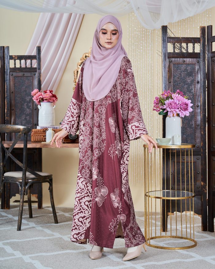 Kaftan Batik Sultanah - Ara Maroon - Image 3