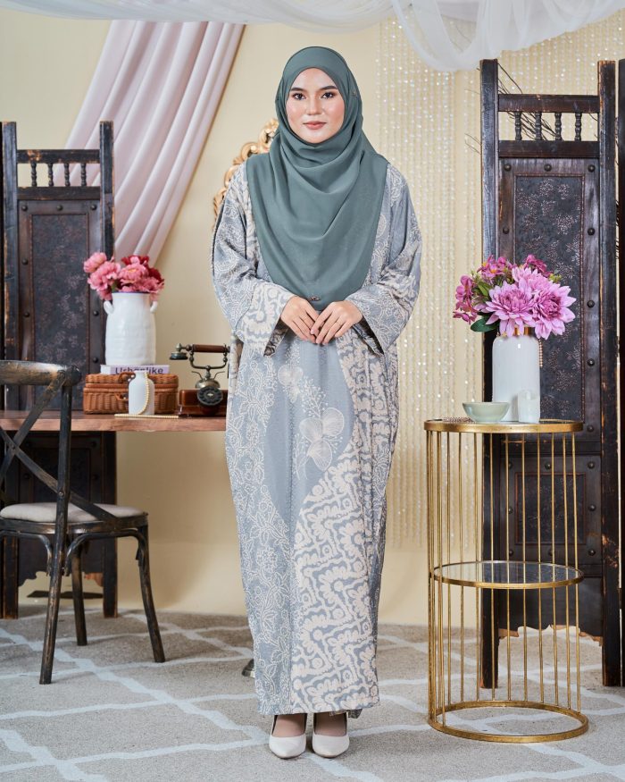 Kaftan Batik Sultanah - Ara Sage Gray