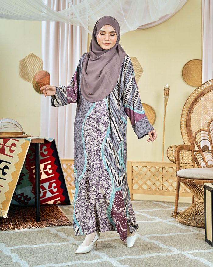 Kaftan Batik Sultanah - Armani Plum Purple - Image 2