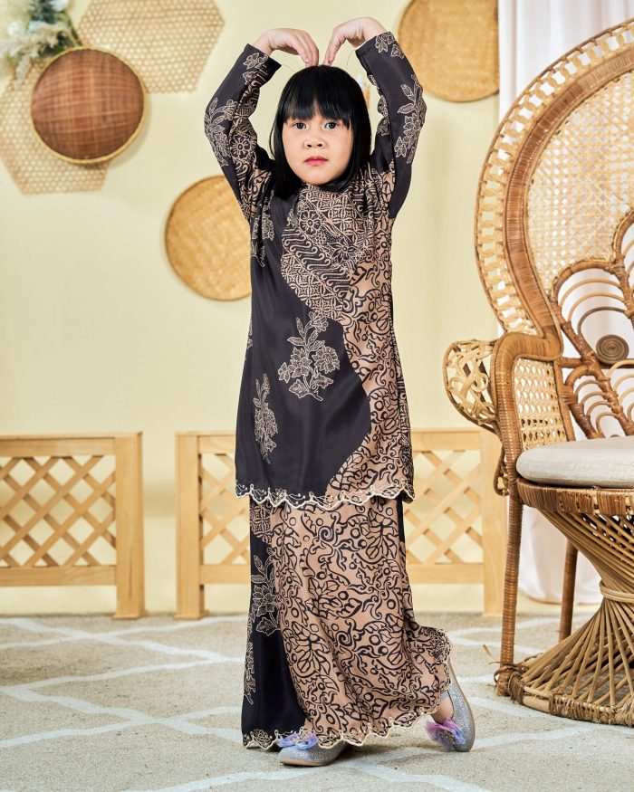 Baju Kurung Moden Batik Sulam Sultanah Kids 9.0 - Azalea Coffee Brown - Image 2