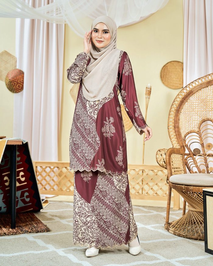 Baju Kurung Moden Batik Sulam Sulam Sultanah 9.0 - Azalea Deep Maroon