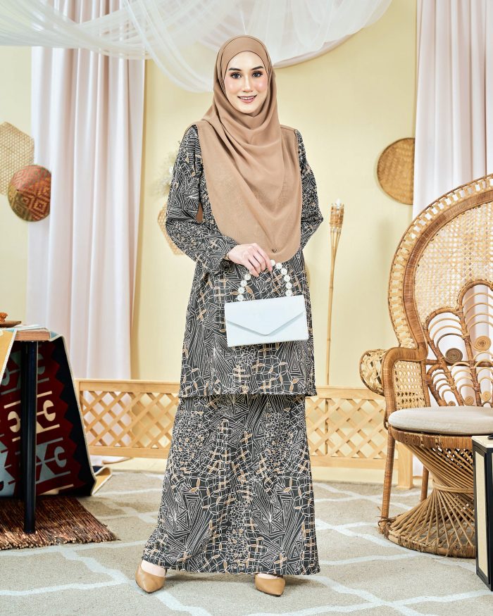 Baju Kurung Moden Batik Sultanah 7.0 - Azka Olive Green - Image 2