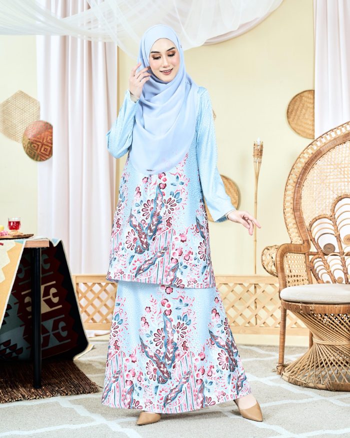 Baju Kurung Moden Batik Sultanah 6.0 - Bentara Baby Blue - Image 3