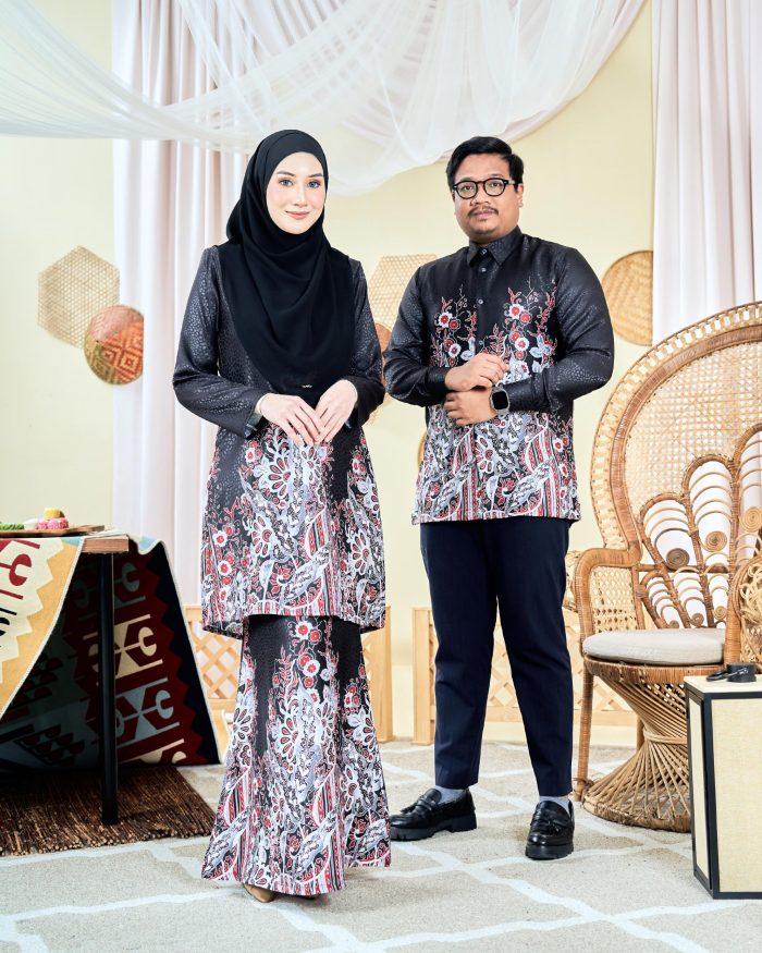 Baju Kurung Moden Batik Sultanah 6.0 - Bentara Off Black - Image 4