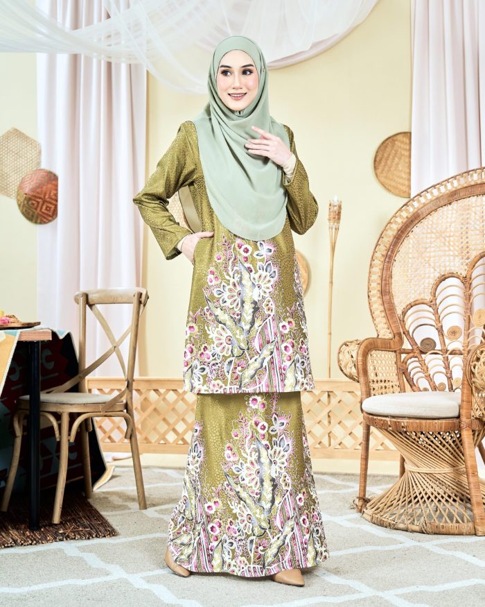 Baju Kurung Moden Batik Sultanah 6.0 - Bentara Olive Green - Image 3