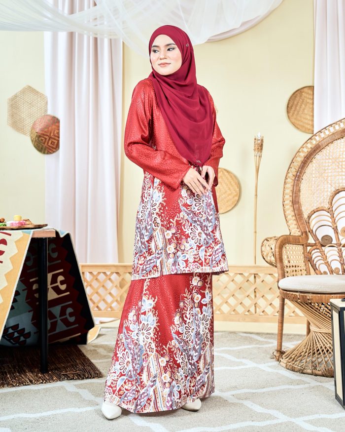 Baju Kurung Moden Batik Sultanah 6.0 - Bentara Red Cherry - Image 3