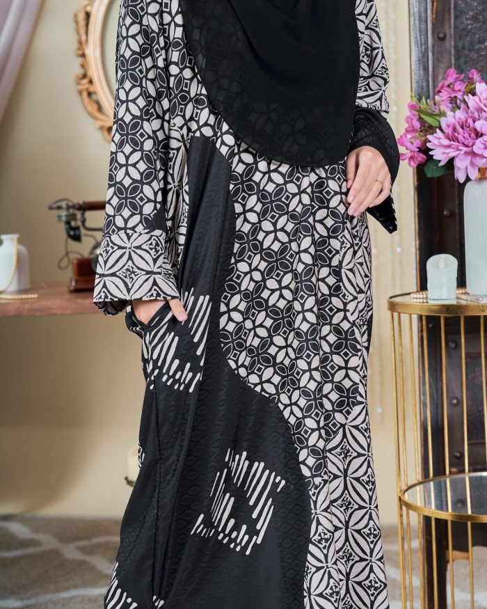 Kaftan Batik Sultanah - Budi Charcoal Black - Image 2