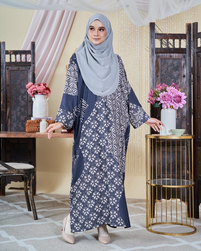 Kaftan Batik Sultanah - Budi Navy Blue - Image 3