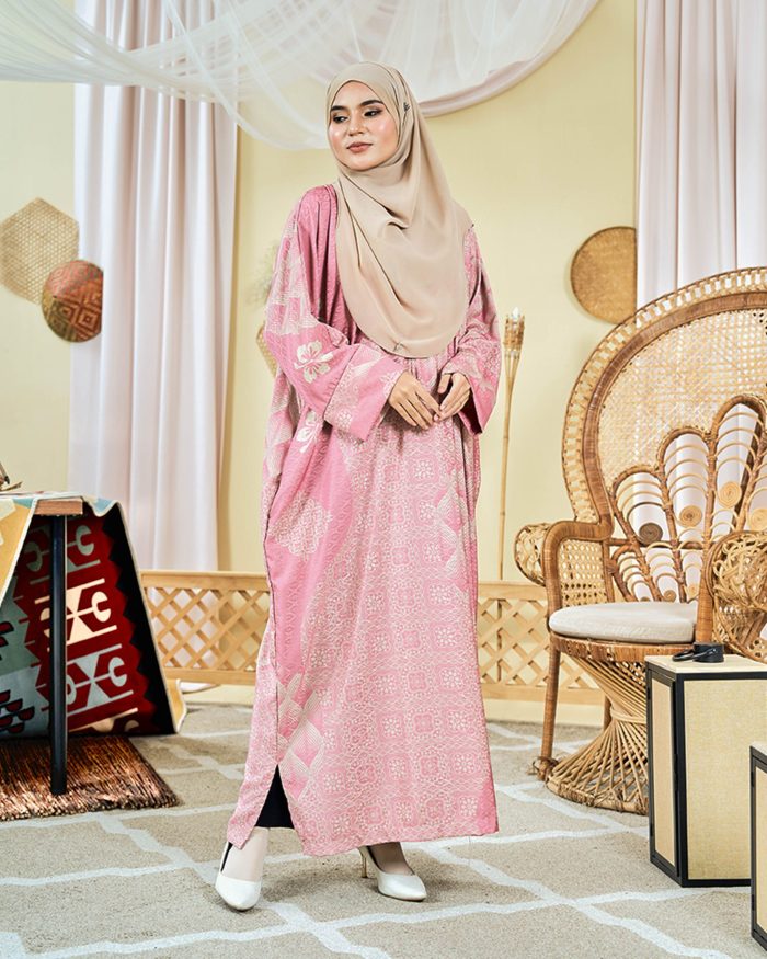 Kaftan Batik Sultanah - Elaina Crepe Pink